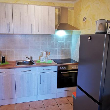 Studio Apartment Lela Ližnjan Kültér fotó