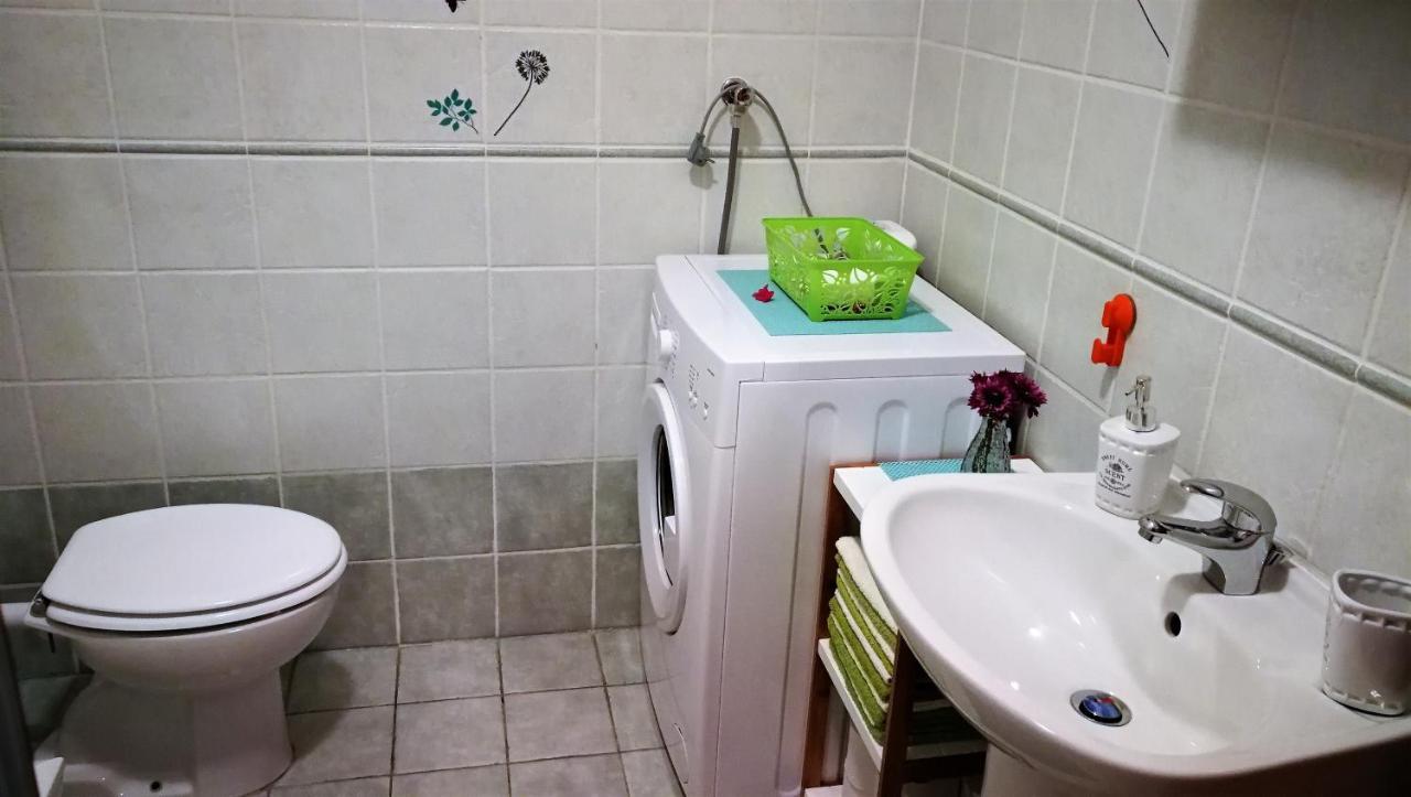 Studio Apartment Lela Ližnjan Kültér fotó